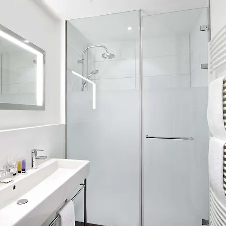 Innside By Melia Hafen